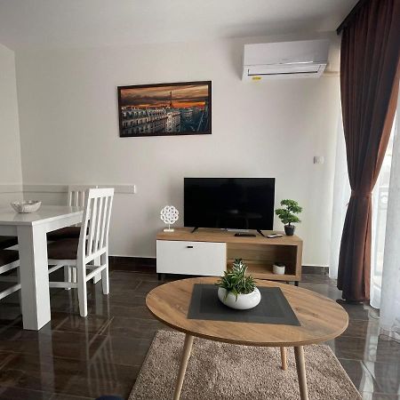 Apartmani Zivkovic Srebrno Jezero Veliko Gradište Eksteriør bilde