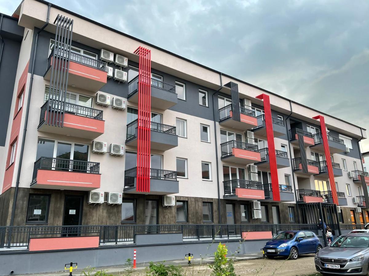 Apartmani Zivkovic Srebrno Jezero Veliko Gradište Eksteriør bilde