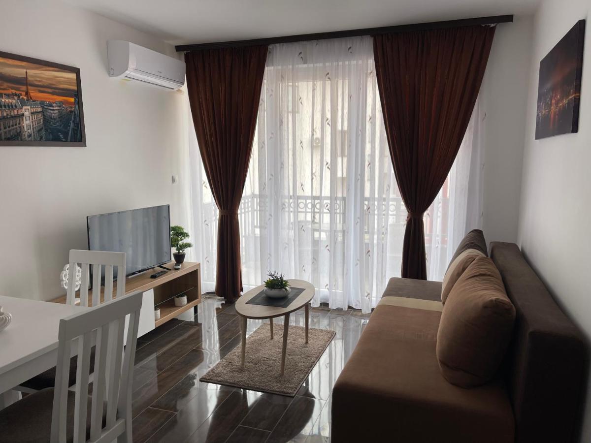Apartmani Zivkovic Srebrno Jezero Veliko Gradište Eksteriør bilde